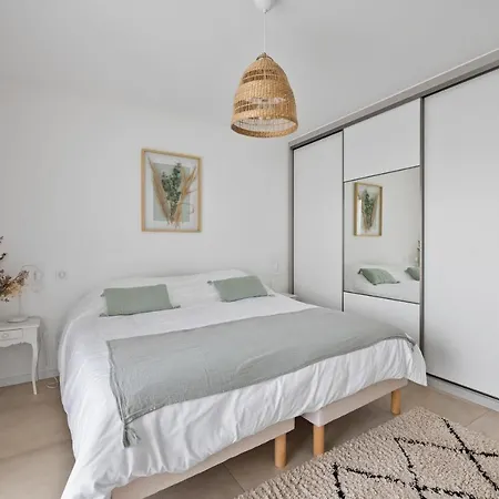 Apartment Agosta Sea View