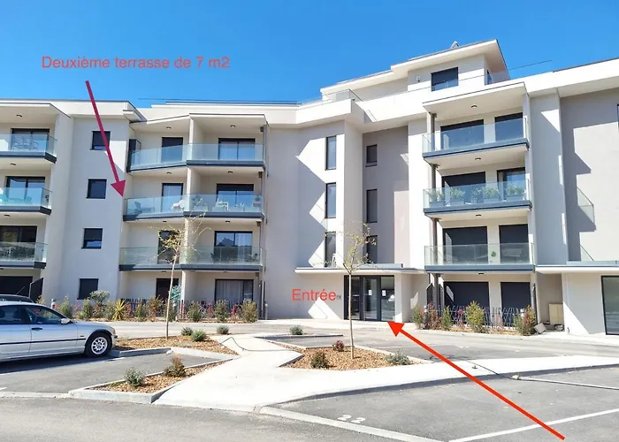 Agosta Sea View פורטיסיו